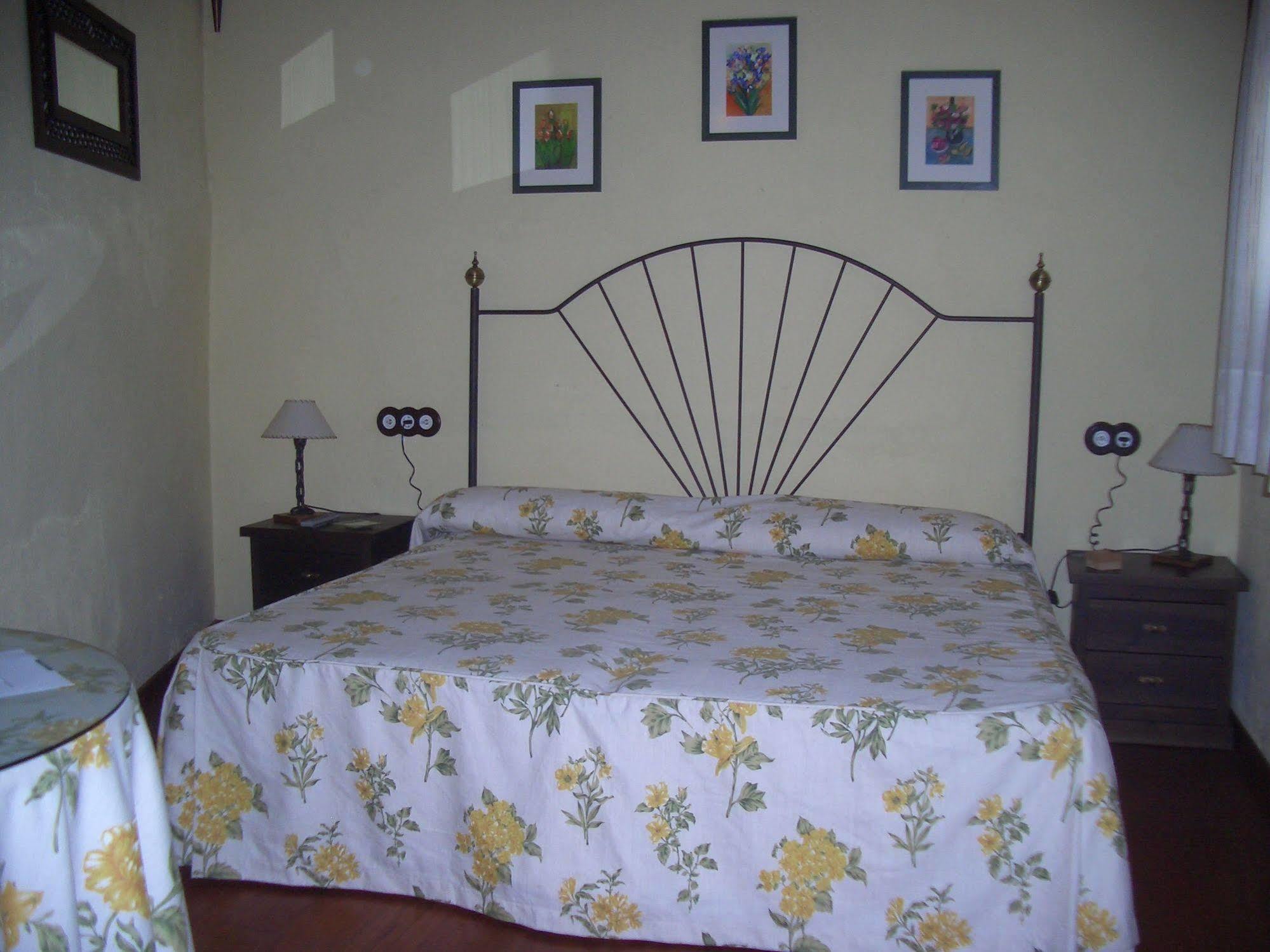 Hotel Rural La Fontanilla 夫雷赫纳尔德拉谢拉 外观 照片