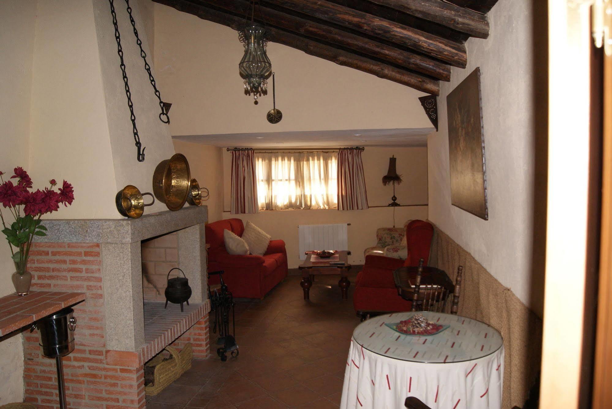Hotel Rural La Fontanilla 夫雷赫纳尔德拉谢拉 外观 照片